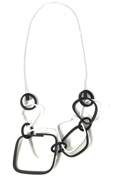 SC SQUARE BW - necklace