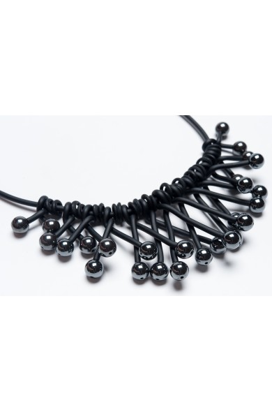 SC BETTY black/hematite - necklace