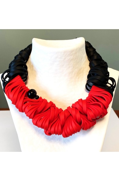 KLA-22 BLACK/RED
