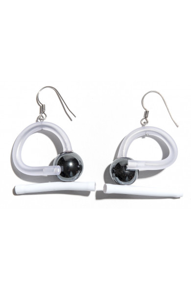 SC Tori earrings - white/hematite