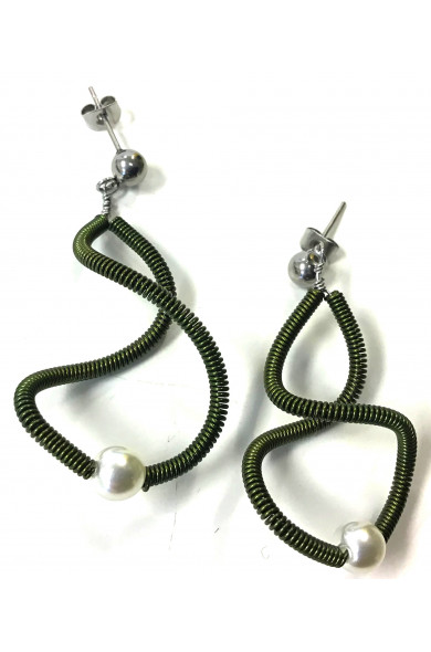 SGP Sat earring sm - olive