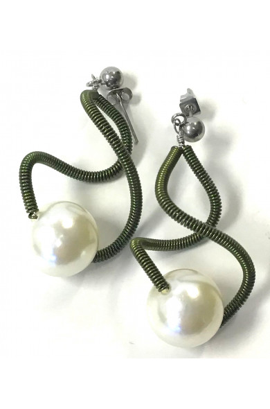 SGP Sat earring lg - olive